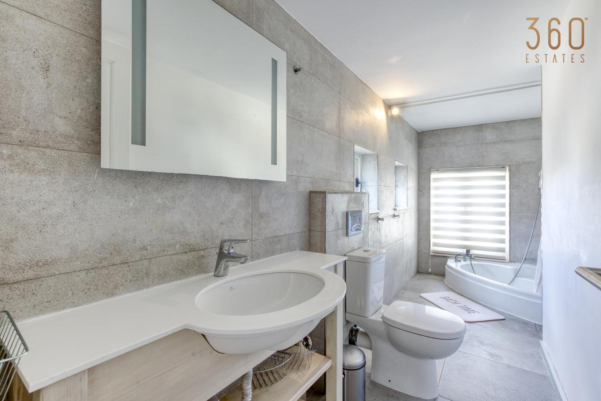 Charming Home With Sea Views & Maltese Balcony By 360 Estates Valletta Buitenkant foto